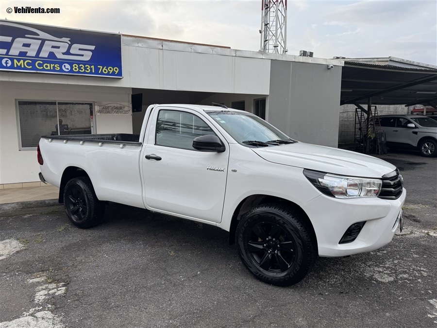 TOYOTA HILUX WORK 2023